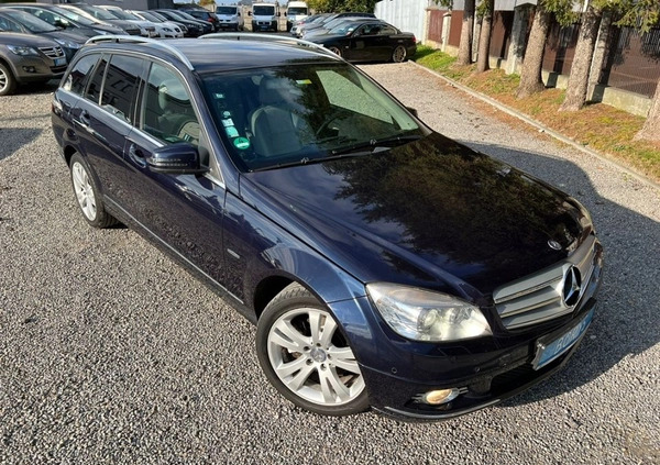 Mercedes-Benz Klasa C cena 28900 przebieg: 242000, rok produkcji 2008 z Miechów małe 742